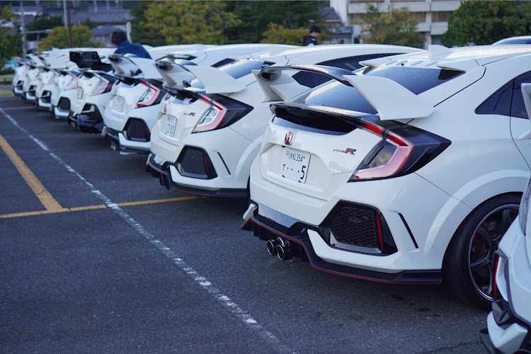 シビックタイプRの10th Civic Owner's Club・全国オフ・ラグーナテンボスに関するカスタム事例の投稿画像3枚目