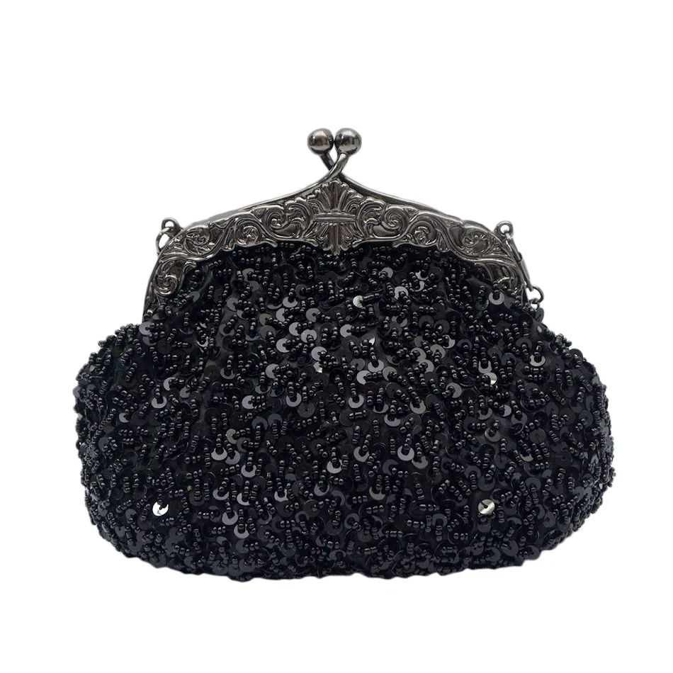 Bolsa de jantar retrô artesanal bordada com miçangas e lantejoulas, adicionando brilho e elegância a eventos especiais.