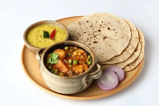 Chapati (3) + Dal Fry + Mix Veg Curry
