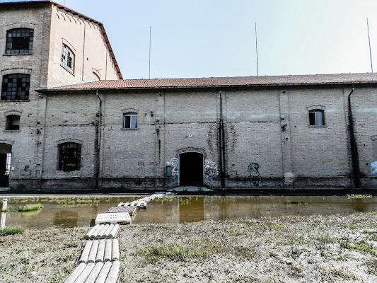 Lasciate ogni speranza voi che entrata di Luca Biasotto