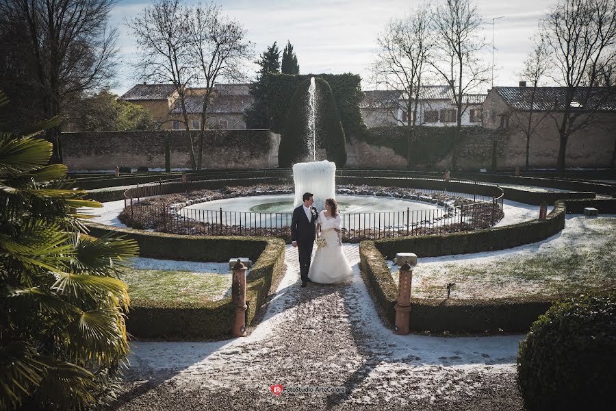 Fotógrafo de casamento Paolo Berzacola (artecolore). Foto de 4 de fevereiro 2017