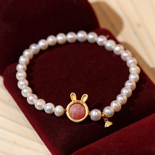 Title 3, Single-ring freshwater pearl strand with rabbit...