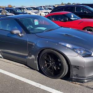 NISSAN GT-R R35