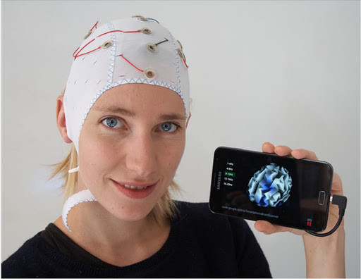 Snapshot of the SBS2 real time brain imaging system running on a Samsung Galaxy Note 2.