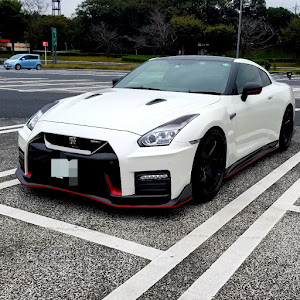 NISSAN GT-R R35