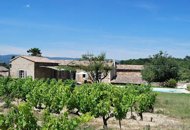 Propriété avec piscine 4