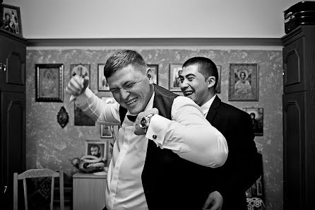 Wedding photographer Silviu Monor (monor). Photo of 1 November 2017