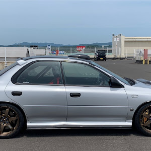 インプレッサ WRX GC8