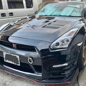 NISSAN GT-R R35