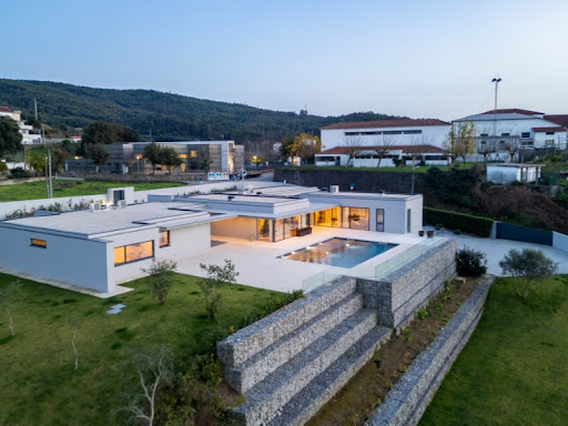 House 3