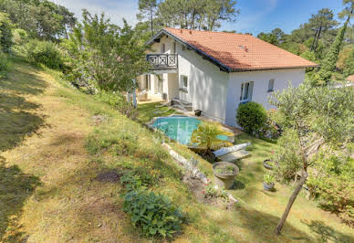 House with pool and terrace 19