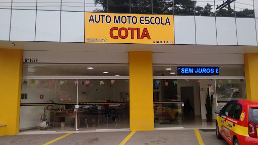 Auto Moto Escola Neon — foto 4