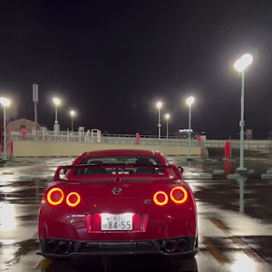 NISSAN GT-R R35