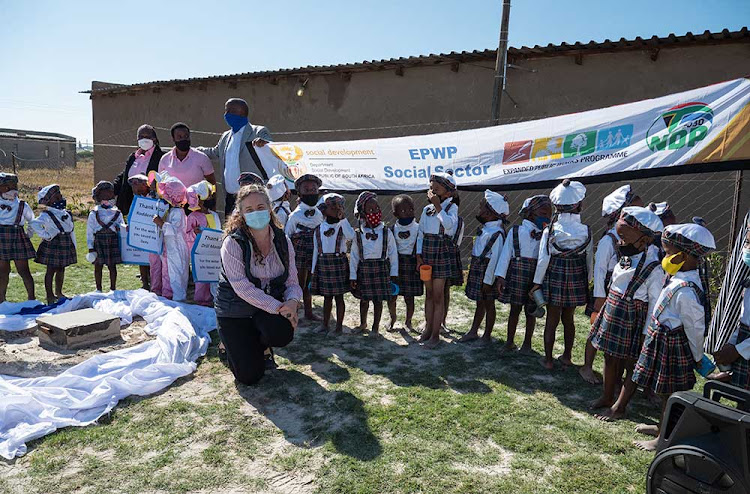 SA Breastmilk Reserve executive director Stasha Jordan with children from the Early Childhood Development Centre in Mankweng, Limpopo.