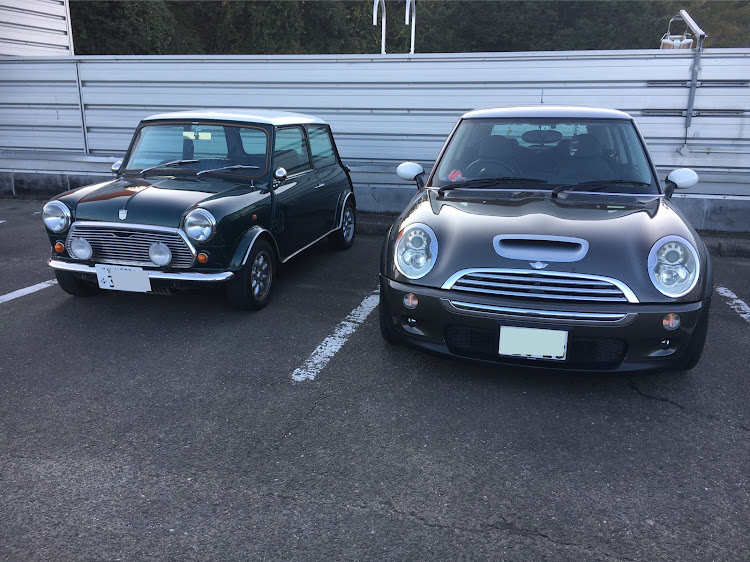 ミニクーパーSのミニ・ミニクーパー・MINI・ローバーミニ・BMW MINIに関するカスタム事例の投稿画像1枚目