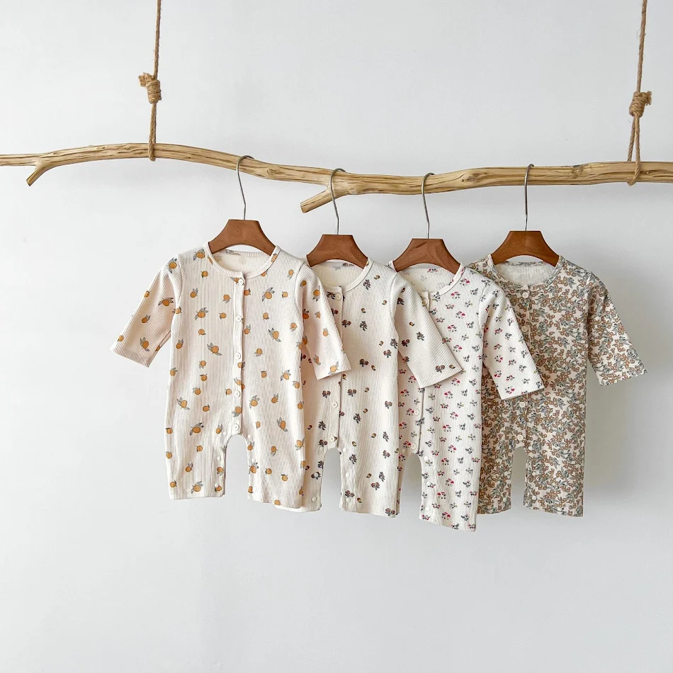 Baby romper lente en herfst, bloemen lange mouw jumpsuit, zacht en comfortabel, ideaal voor baby's, schattig ontwerp.