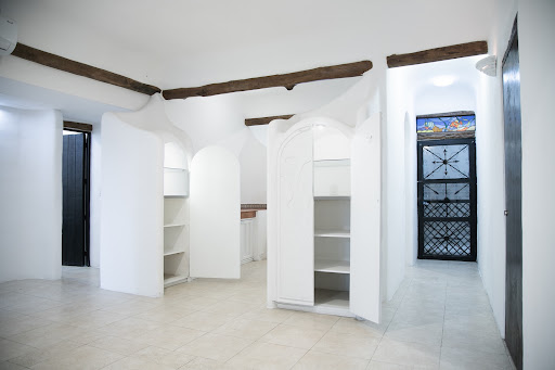 Appartement avec terrasse et piscine 1