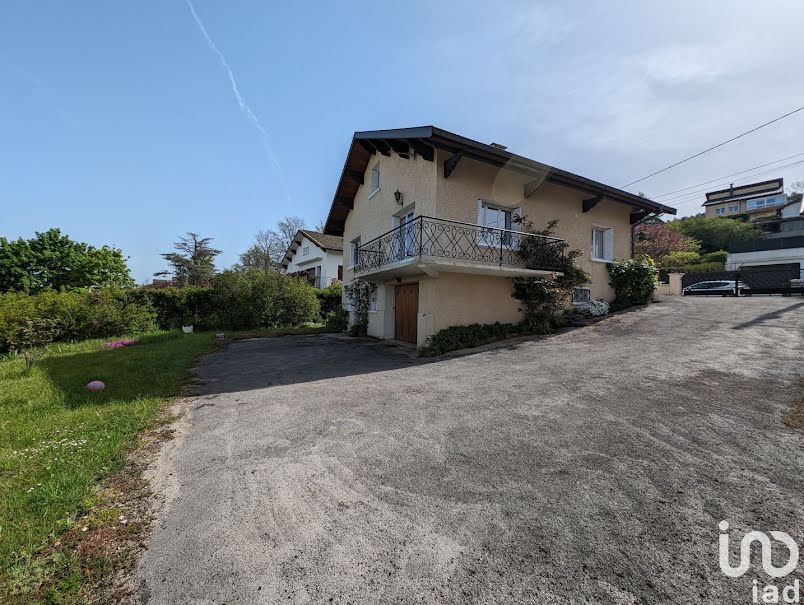 Vente maison 8 pièces 107 m² à Oyonnax (01100), 230 000 €