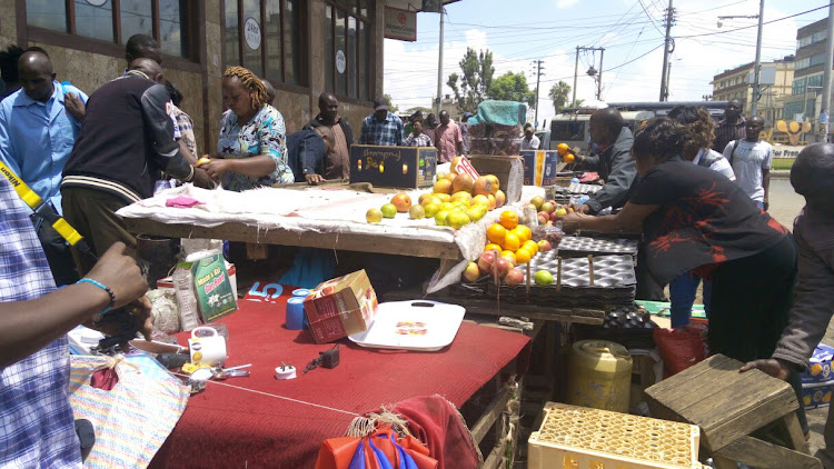 Hawkers being driven out of Ngara area in Nairobi.