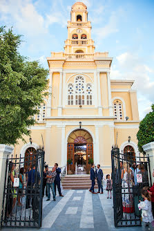 Pulmafotograaf Yiannis Koukourakis (yiannikoukouraki). Foto tehtud 17 juuli 2019