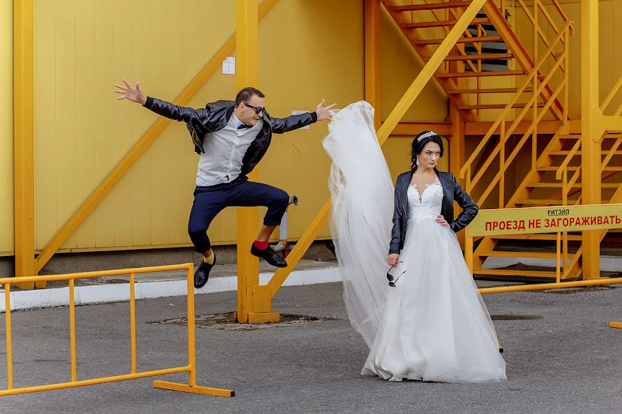 Wedding photographer Anna Dokina (annadokina). Photo of 23 October 2019