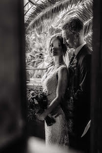 Fotógrafo de casamento Elvira Gilmanova (gilmanovaer). Foto de 2 de dezembro 2018