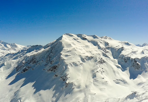 La montagna ha il cielo sempre più ...blu di ocram69