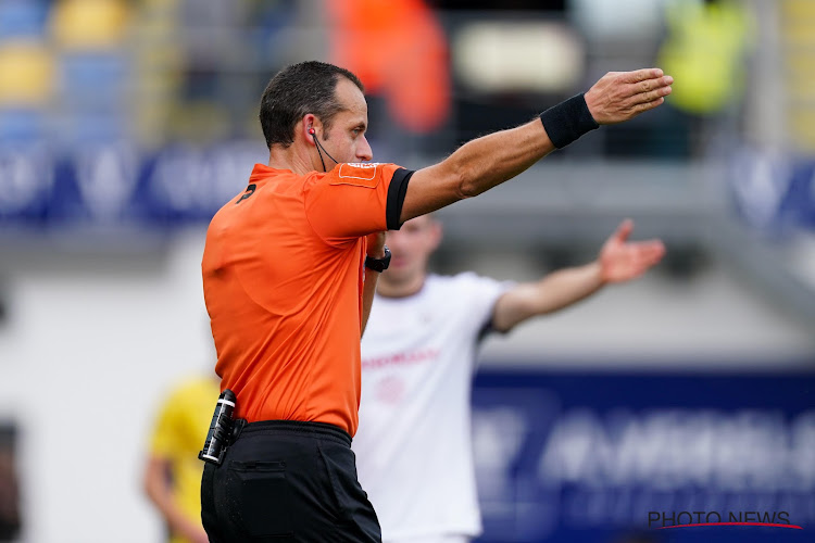 Frank De Bleeckere duidelijk over penaltyfase Anderlecht: "Het lichte contact was niet voldoende voor een penalty"