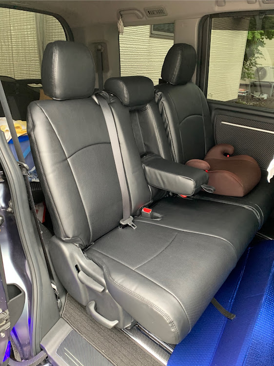 ステップワゴンのClazzio Jr シートカバー・車内高級感増し増しに関するカスタム事例の投稿画像5枚目