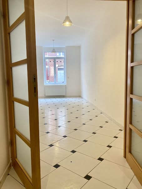 Vente maison 7 pièces 115 m² à Lille (59000), 346 500 €