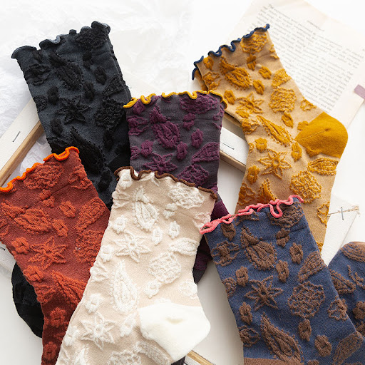Title 8, Autumn And Winter Japanese Retro Lace Mid-Tube ...