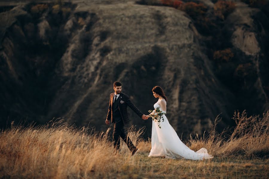 Fotógrafo de casamento Kirill Brizhko (kirillbriz). Foto de 10 de abril 2020