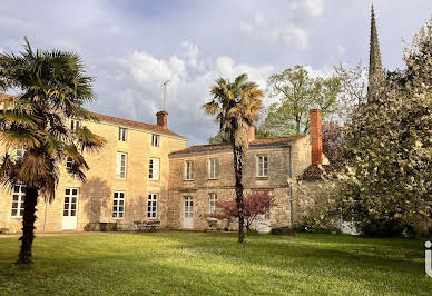 Maison avec terrasse 1