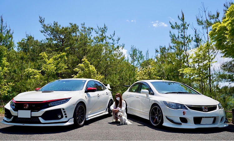 シビックタイプRのゴールデンウィーク・スポーツカー女子・車好き女子・車好きと繋がりたい・PickUpCarsで会いましょうに関するカスタム事例の投稿画像1枚目