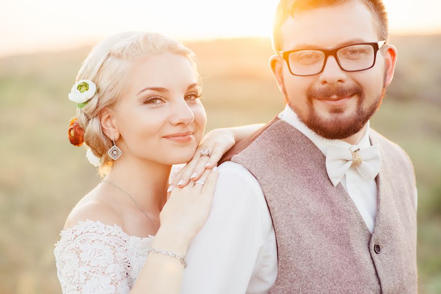 Fotógrafo de casamento Maksim Semenyuk (mphoto). Foto de 12 de maio 2017