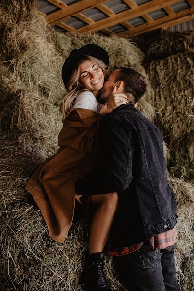 Fotógrafo de casamento Sasha Zhuk (sashkazhuuk). Foto de 25 de setembro 2018