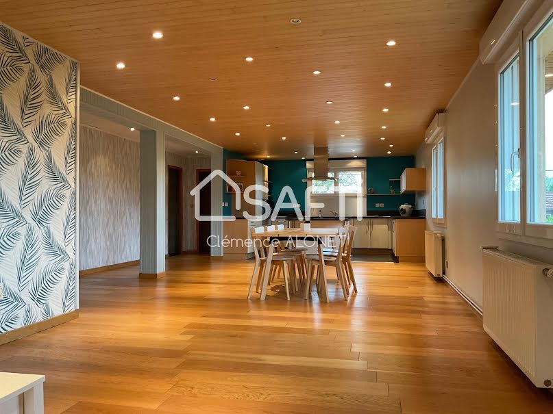 Vente maison 7 pièces 160 m² à Pouligney-Lusans (25640), 365 000 €