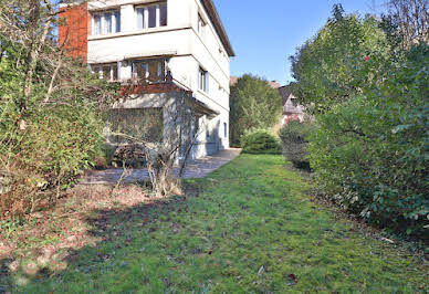 Maison avec terrasse 1