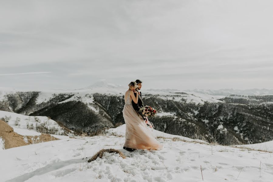 Photographe de mariage Elbrus Takulov (takulov98). Photo du 3 janvier 2019