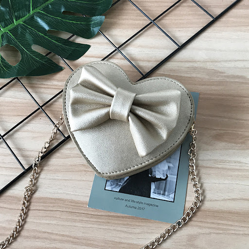 Title 7, Cute one-shoulder diagonal bag for girls, featu...