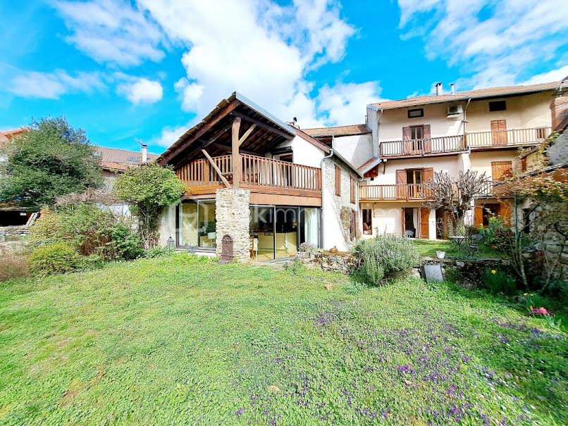 Vente maison 10 pièces 280 m² à Les Cabannes (09310), 335 000 €