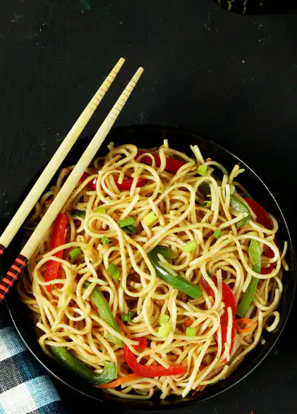 Veg Hakka Noodles