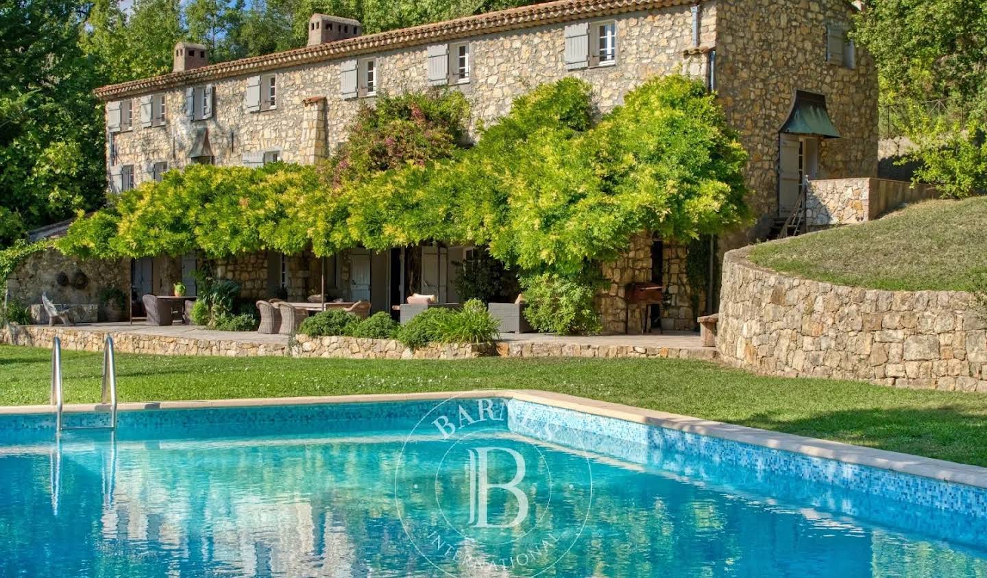 Propriété avec piscine Châteauneuf-Grasse