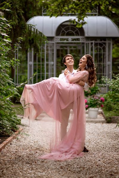 Wedding photographer Nataliya Salan (nataliasalan). Photo of 14 August 2019