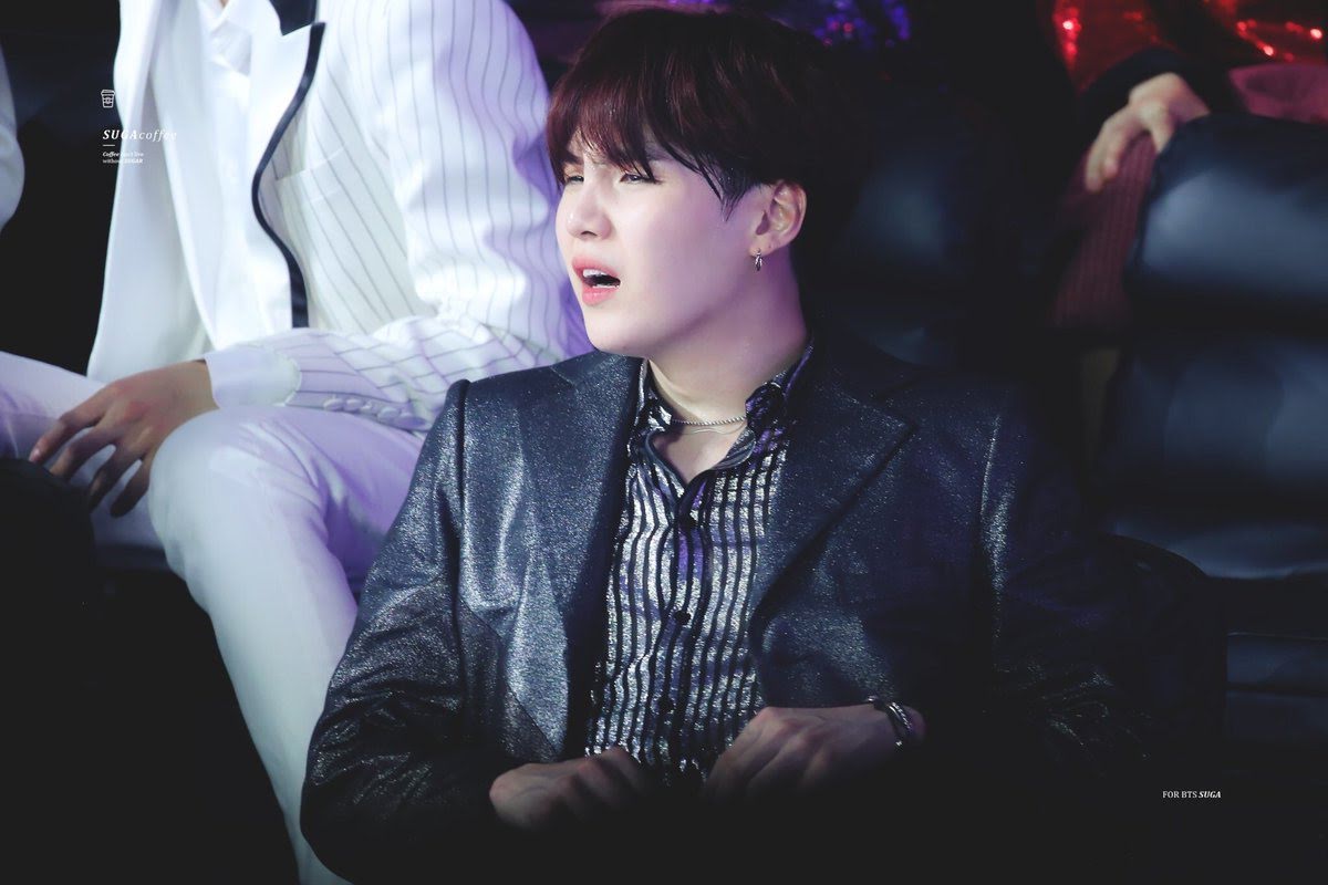 agust disgusted