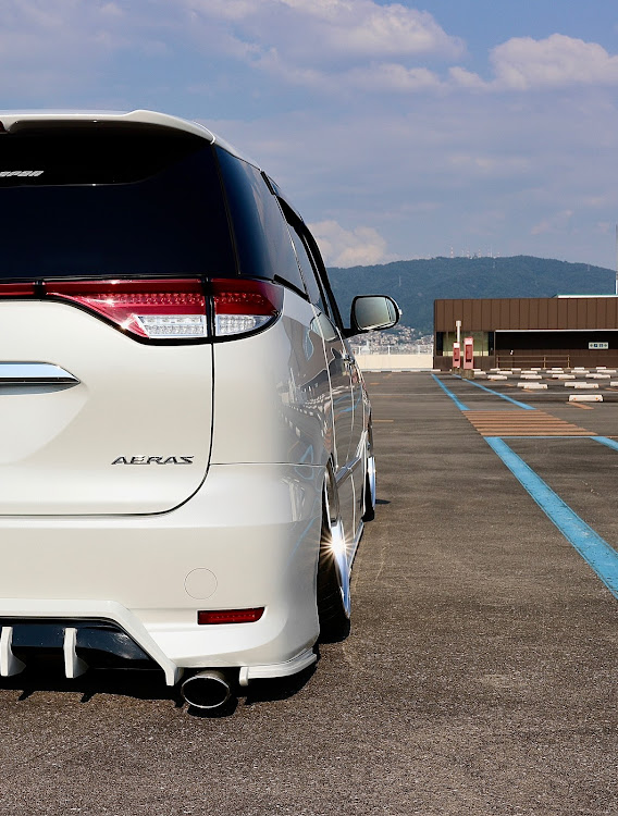エスティマのD-Refine・オールジャパンMT・交流よろしくお願いしますに関するカスタム事例の投稿画像1枚目