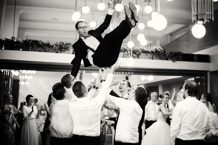 Fotógrafo de casamento Branislav Stefanik (stefanik). Foto de 21 de março 2018