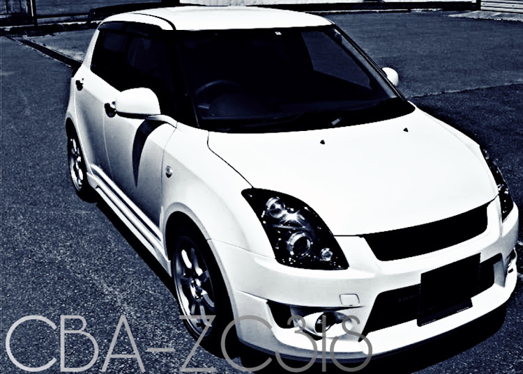 スイフトスポーツの愛車の白黒写真展・ZC31Sに関するカスタム事例の投稿画像2枚目