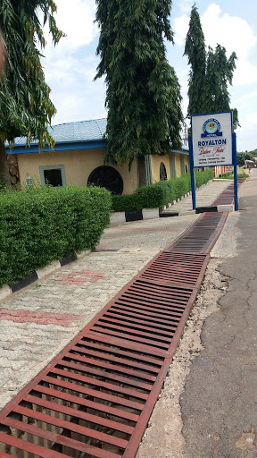 Royalton Palace Hotel, Station Road, Tanke, Ilorin, Nigeria, Budget Hotel, state Kwara