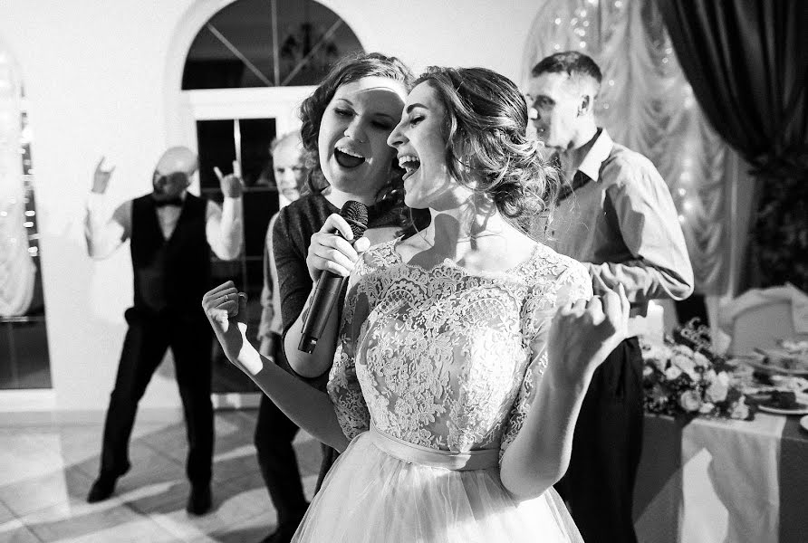 Fotógrafo de casamento Mariya Korenchuk (marimarja). Foto de 12 de abril 2018